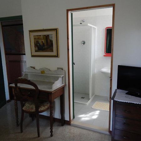 Collestrada Residence Il Colle חדר תמונה